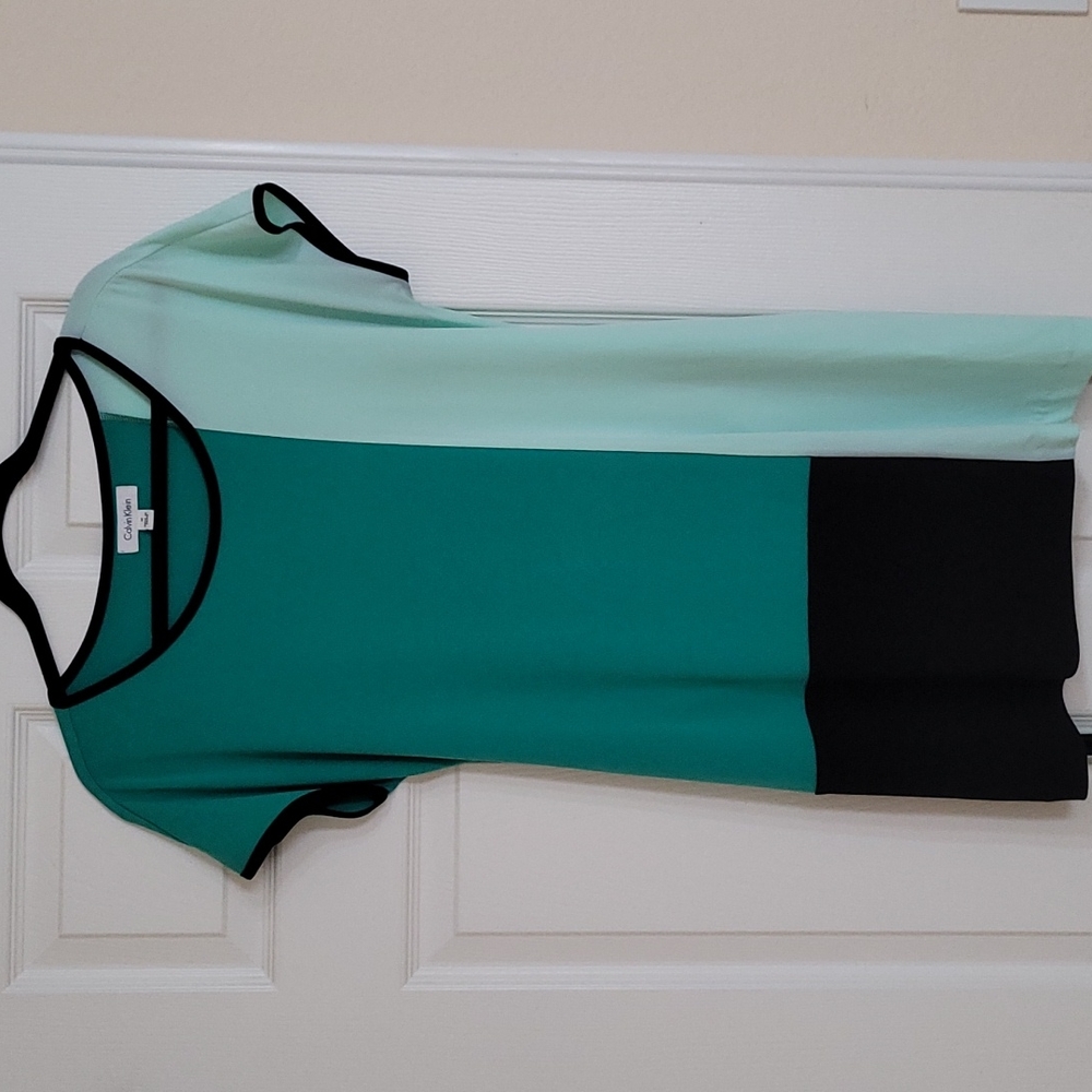 Calvin Klein Colorblock Top